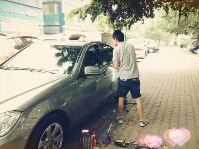 奔馳汽車凹陷修復